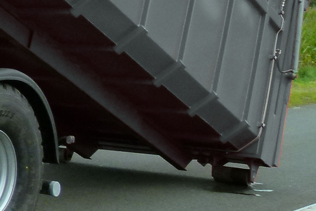 Hakenlift-Abrollvorrichtung-Container Hakenliftanhänger mit Abrollcontainer