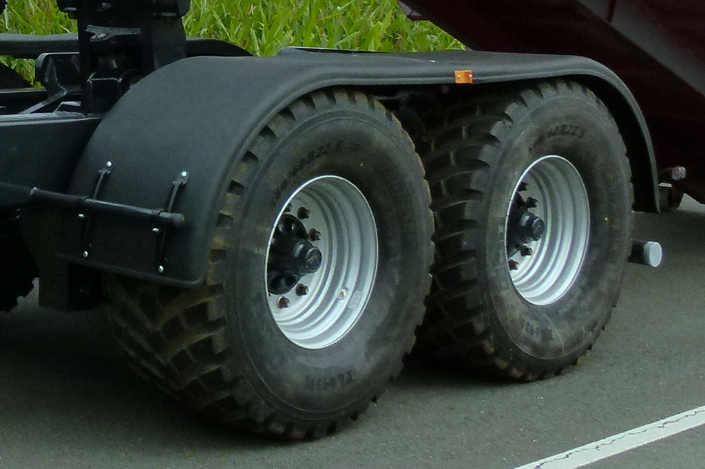 Hakenlift-Bereifung Hakenliftanhänger Bereifeung