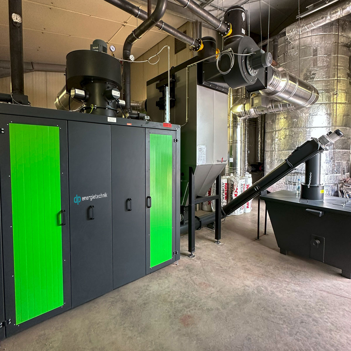 Hackshcnitzelheizung, Multizyklon und Aschecontainer