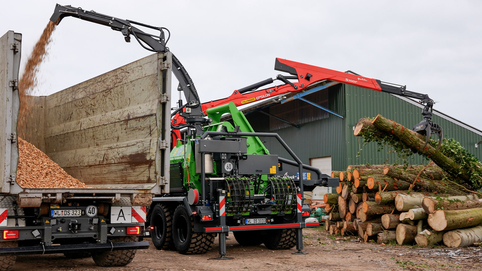 kranbeschickter-holzhacker-heizomat Hackschnitzelproduktion mit einem Heizohack Trommelhacker