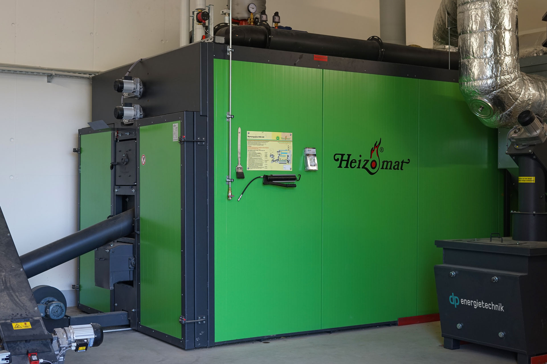 Grüne Biomasseheizung Heizomat RHK-AK 1000 zur Wärmegewinnung