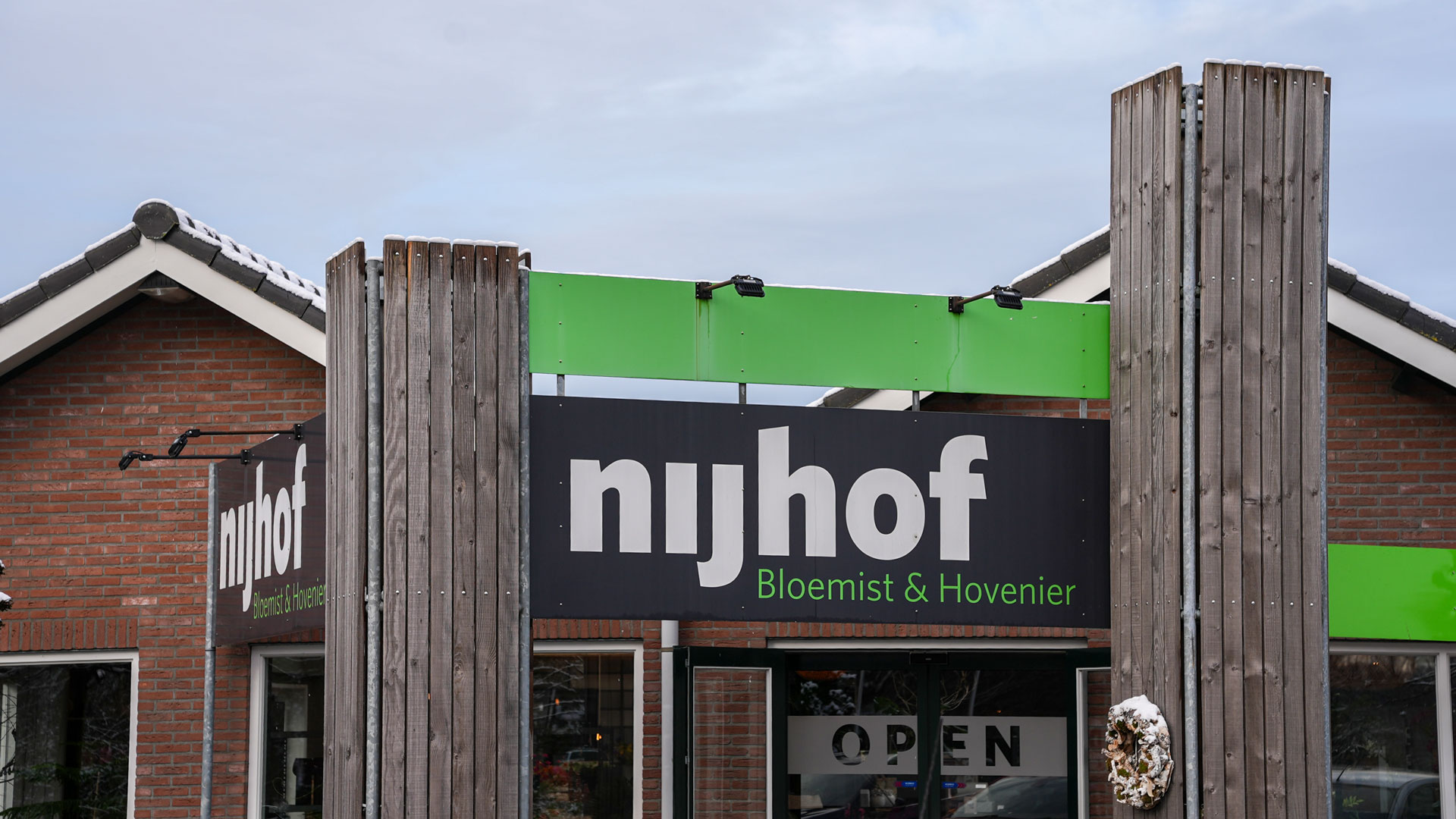 Eingang der Firma Nijhof Bloemist & Hovenier