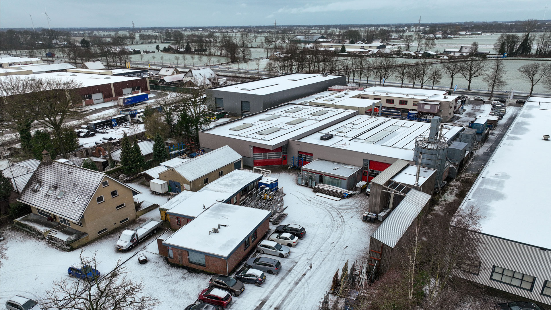 troost-timmerfabriek-heizomat Luftaufnahme der Tischlerei Troost