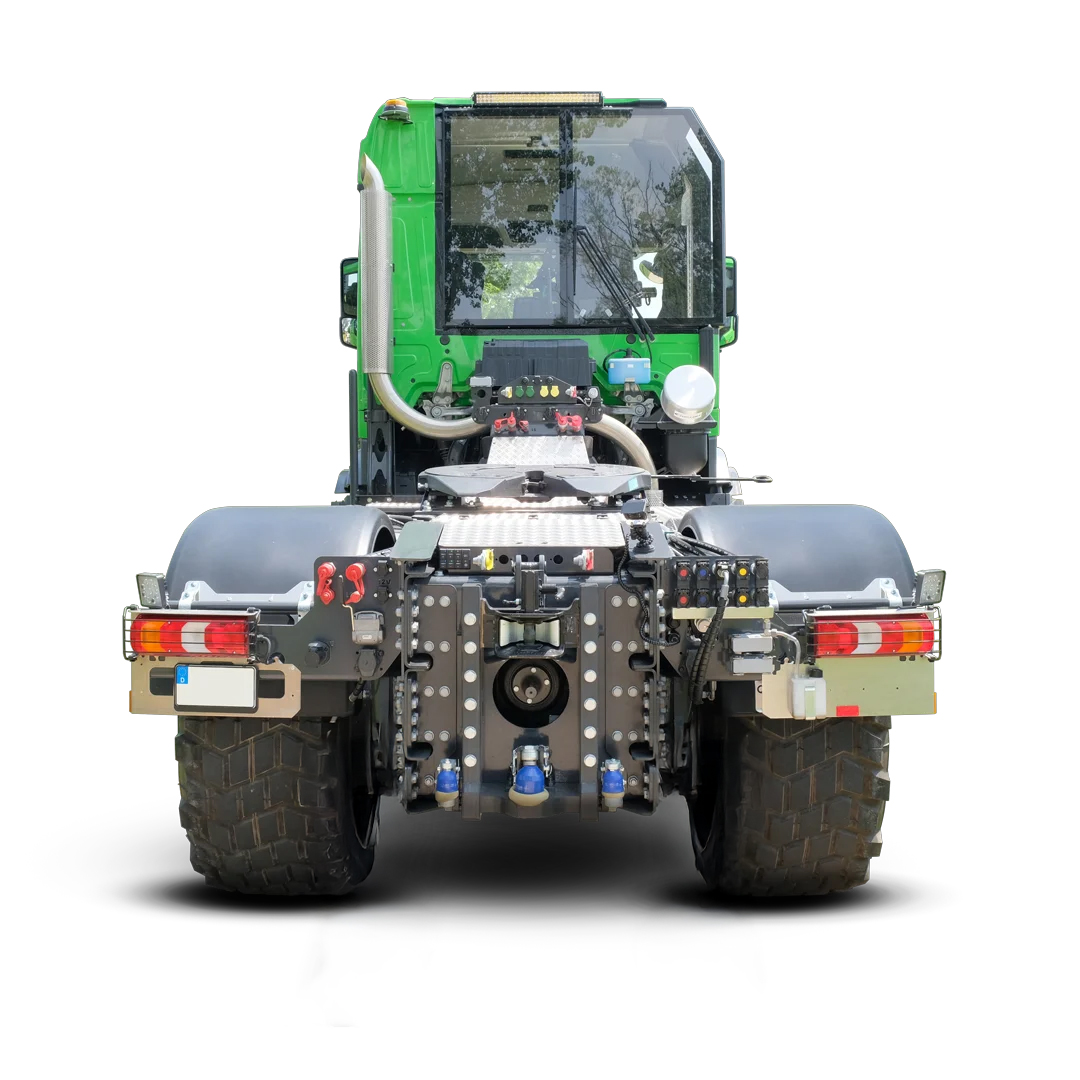 Heizotruck Heckansicht mit allen Anschlüssen